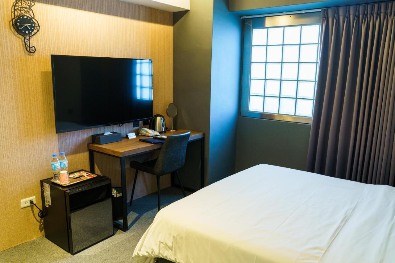 Doudian Ddinn Hotel Taichung Eksteriør billede